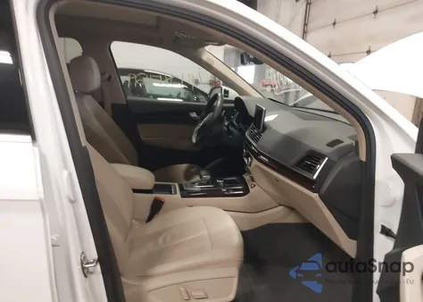 2018 Audi Q5 2.0T Premium/2.0T Tech Premium z USA, uszkodzony, nr VIN WA1BNAFY0J2233261